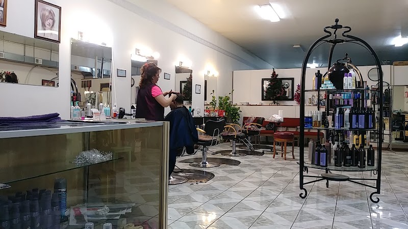 Rosa's Beauty Salon, beauty salon in Dodge City, KS, photo 1 of 2