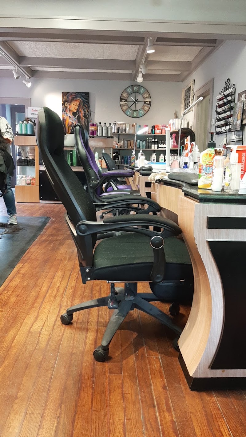A Selda, beauty salon in North Platte, NE, photo 1 of 10
