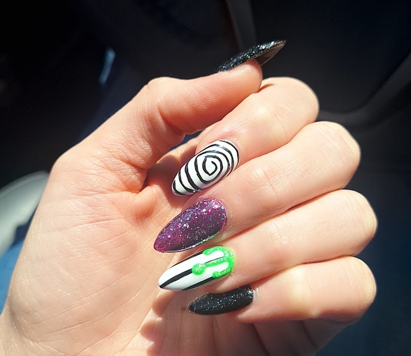 Queen Nails, nail salon in Dalton, GA, photo 5 of 10