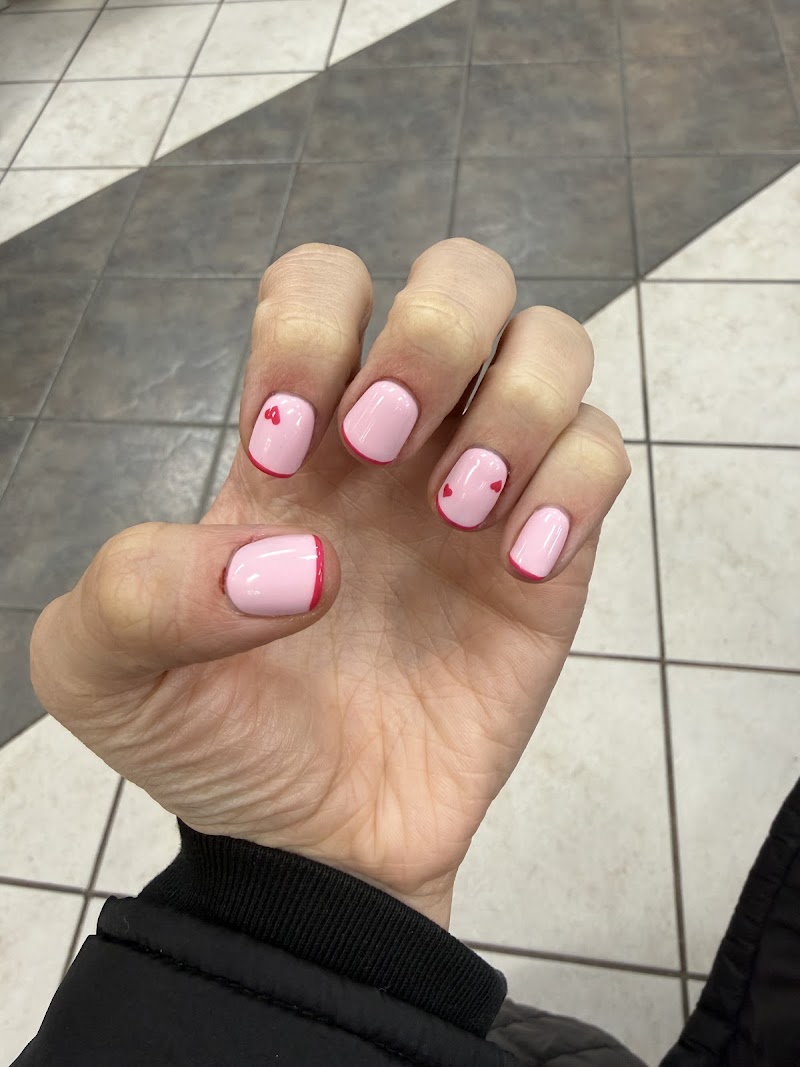 Happy Nails & Spa Mt Pleasant, nail salon in Mount Pleasant, SC, photo 6 of 10