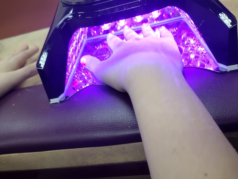 Le Nails, nail salon in Meadville, PA, photo 2 of 8