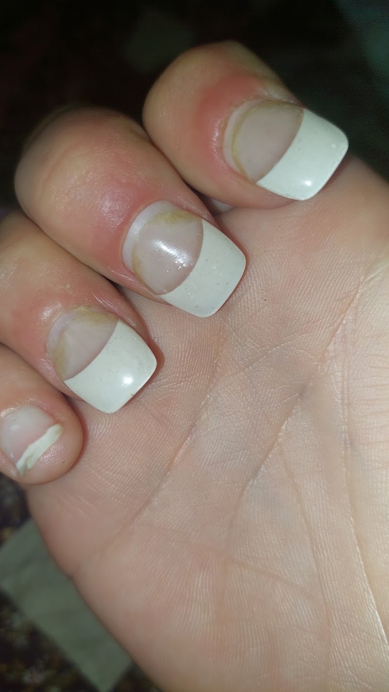 Le Nails, nail salon in Meadville, PA, photo 3 of 8