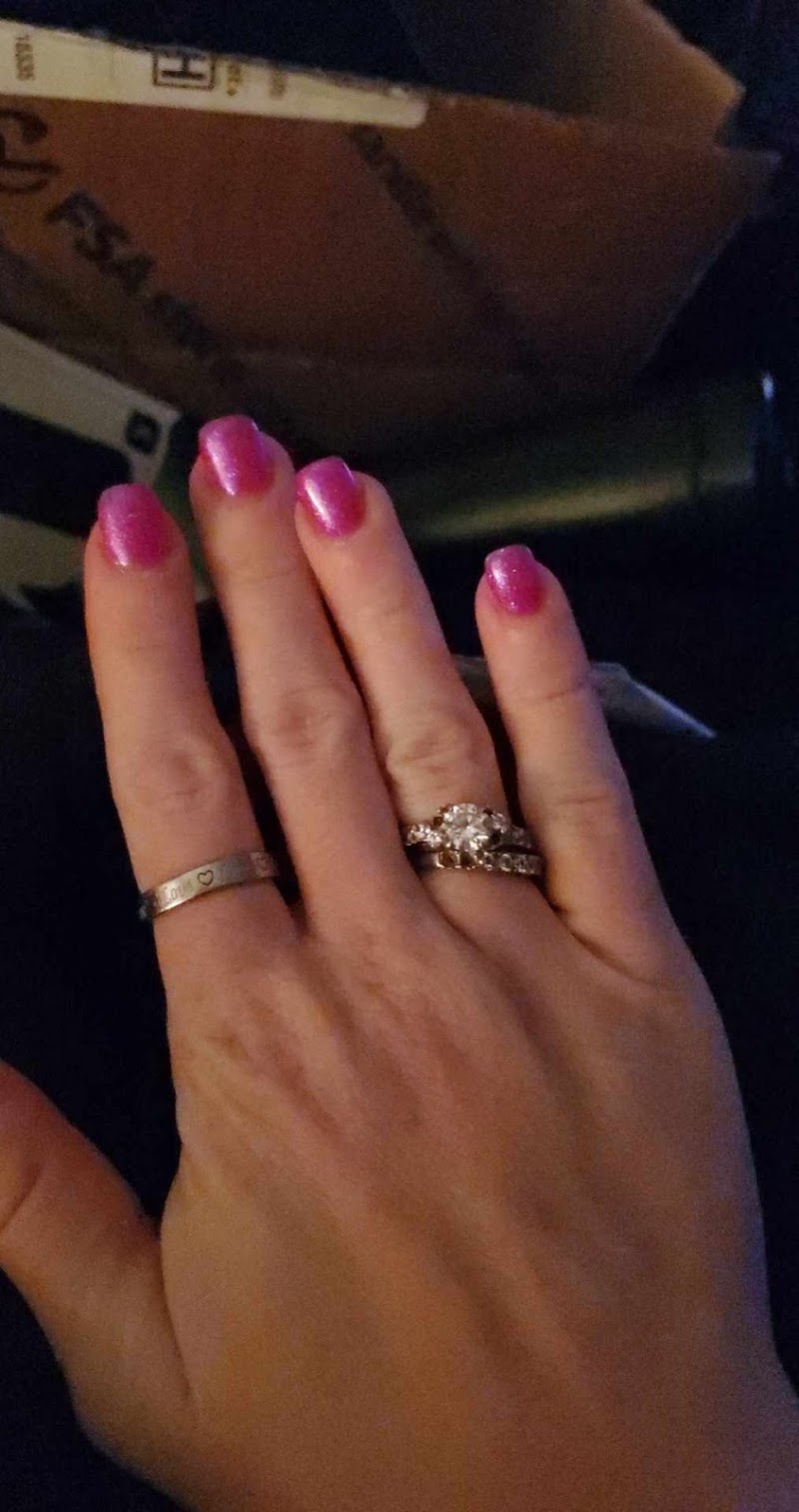 Le Nails, nail salon in Meadville, PA, photo 4 of 8