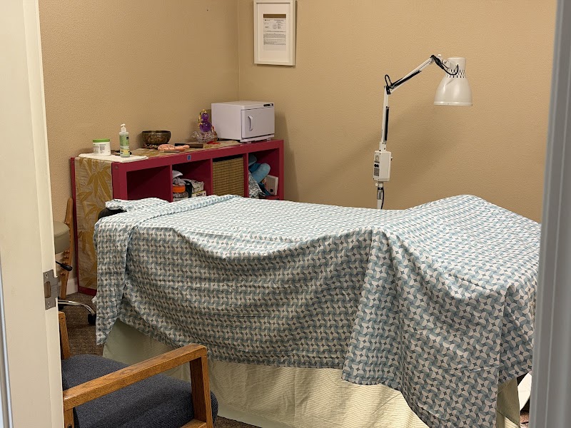 Zhang acupuncture and massage in Woodland CA, massage spa in Woodland, CA, photo 1 of 5