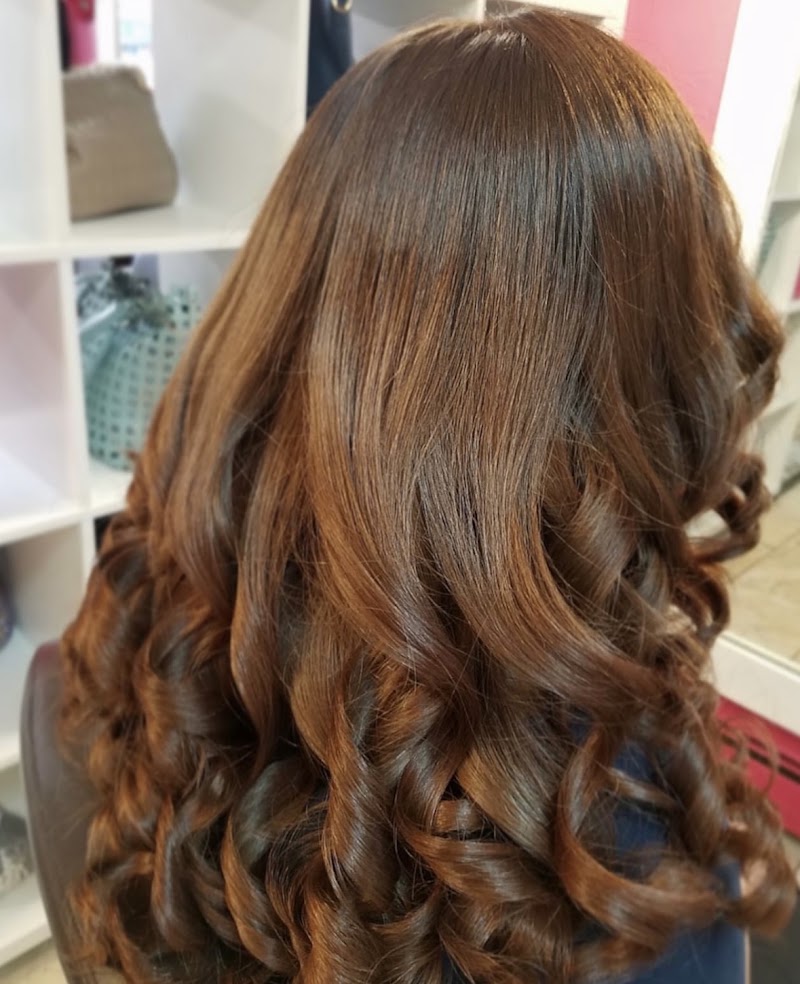 DOMINICAN BEAUTY SECRET HAIR SALON, beauty salon in Elizabeth, NJ, photo 4 of 10