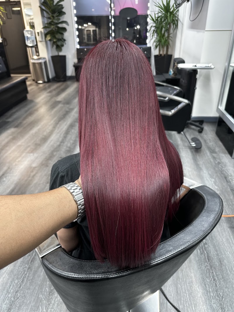 Charly Beauty Salon, beauty salon in Elizabeth, NJ, photo 3 of 10