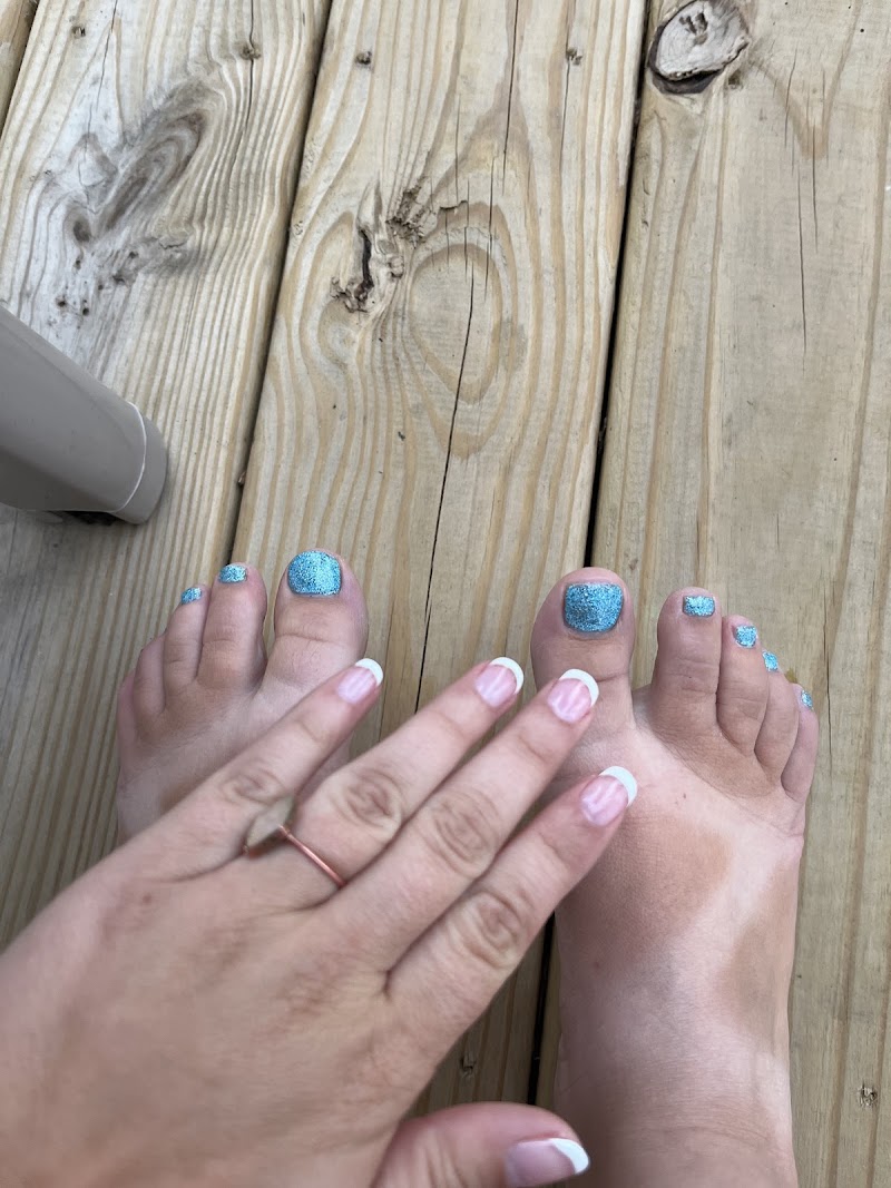 California Nails, nail salon in Ashland, WI, photo 2 of 10
