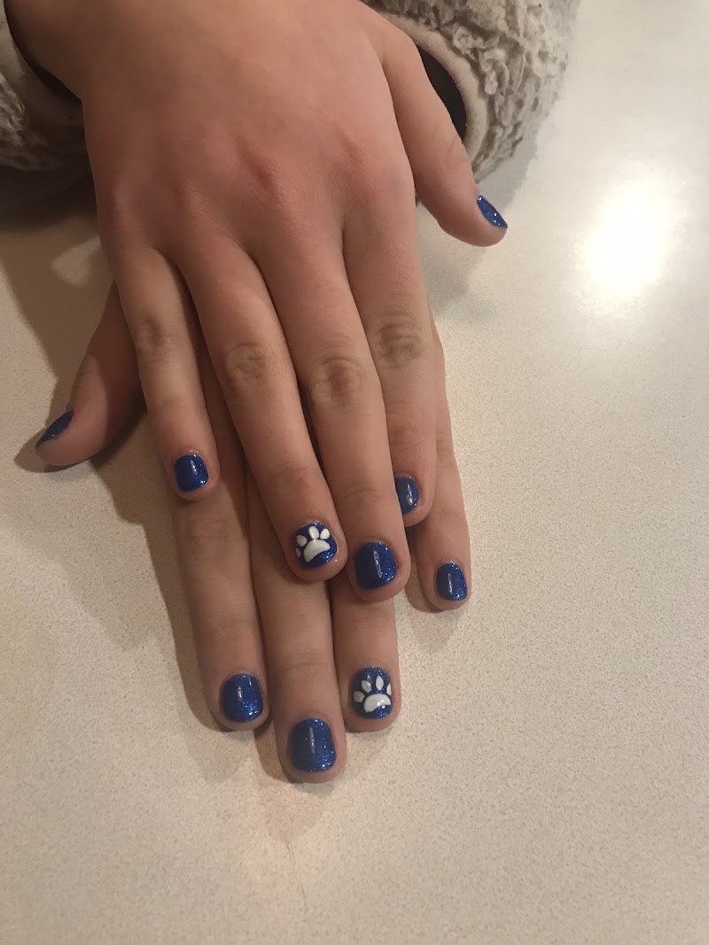 California Nails, nail salon in Ashland, WI, photo 5 of 10