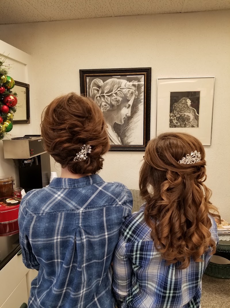Creative Touch, beauty salon in Great Bend, KS, photo 5 of 8