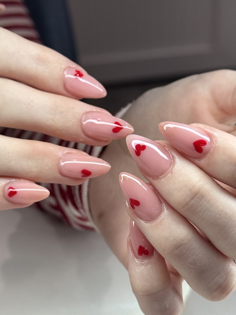 GOLDEN NAILS & SPA, nail salon in Goldsboro, NC, photo 3 of 10