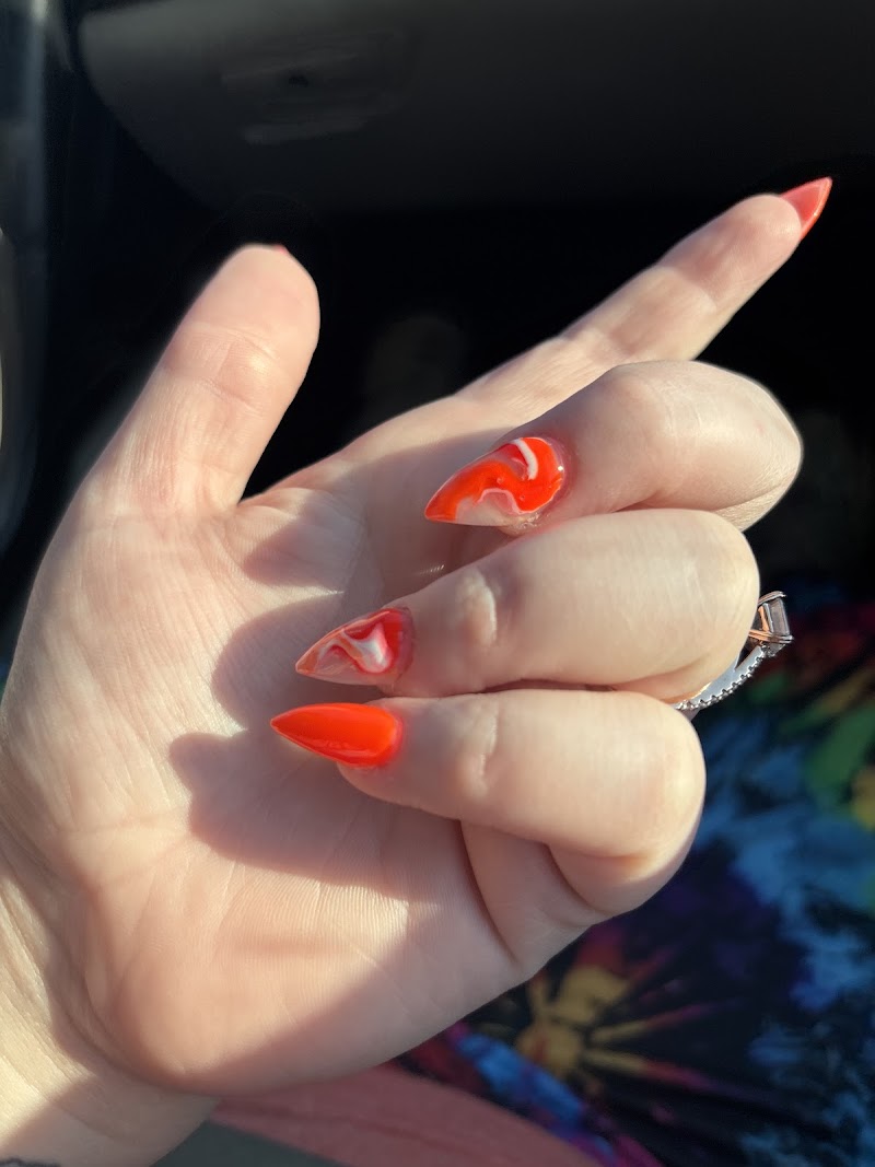 Paradise nails & spa, nail salon in Salisbury, NC, photo 4 of 10
