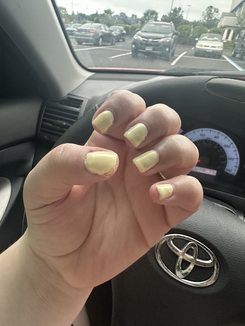 Nails 4 U, nail salon in New London, CT, photo 2 of 10
