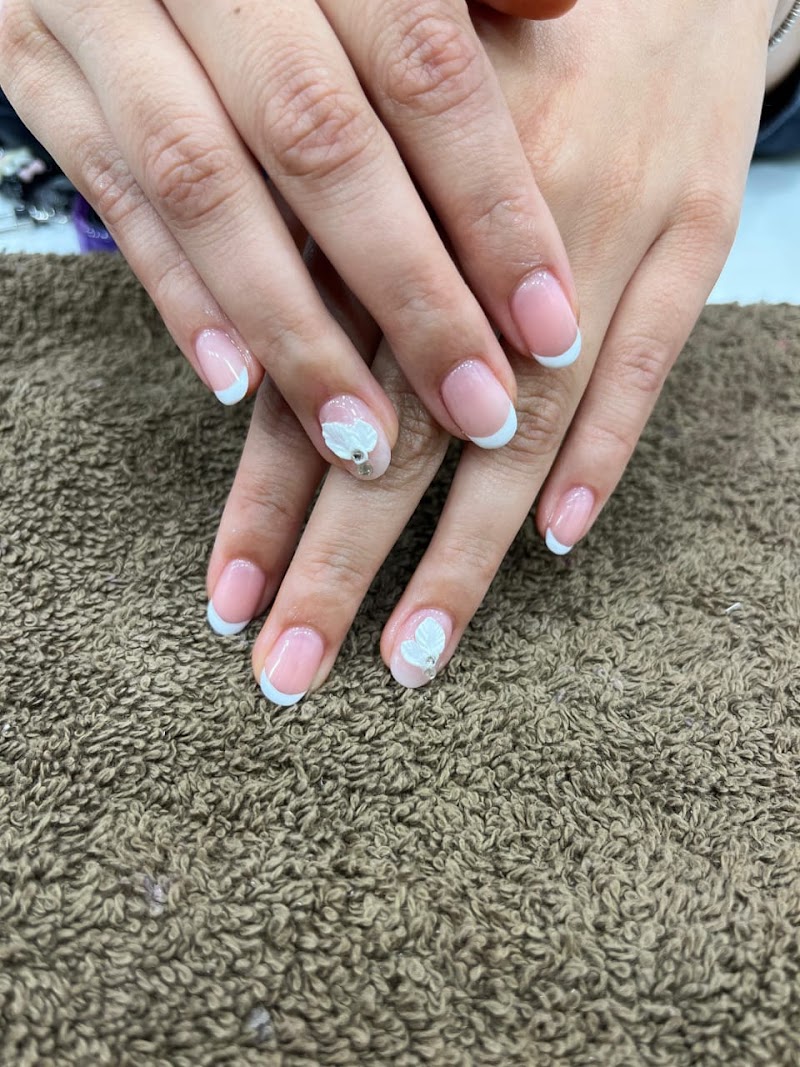Enamel Nail Studio, nail salon in Gurugram, India, photo 1 of 10