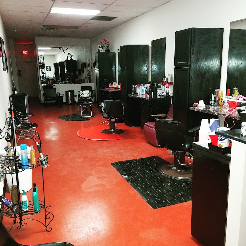 Haute Headz, beauty salon in Greeley, CO, photo 4 of 10