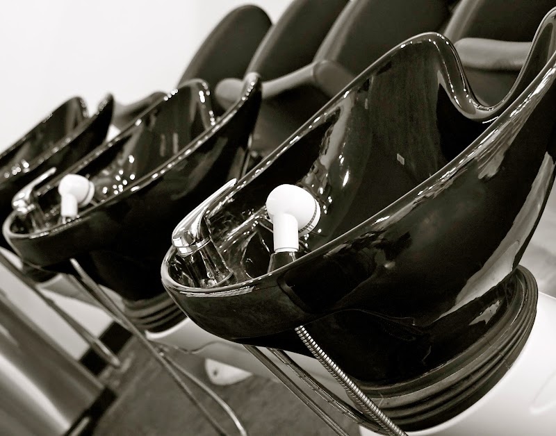 The Experience Salon, beauty salon in Mount Vernon, WA, photo 1 of 10