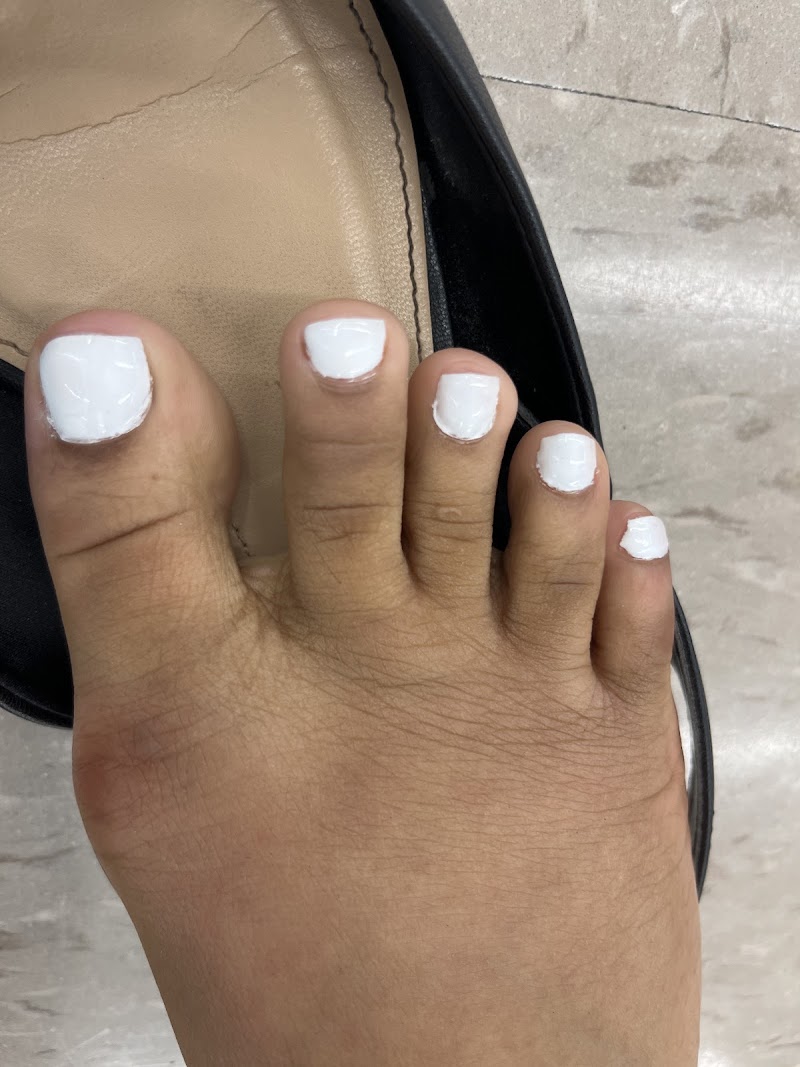 Sassys Nails & Hair Salon, nail salon in Portsmouth, VA, photo 1 of 7