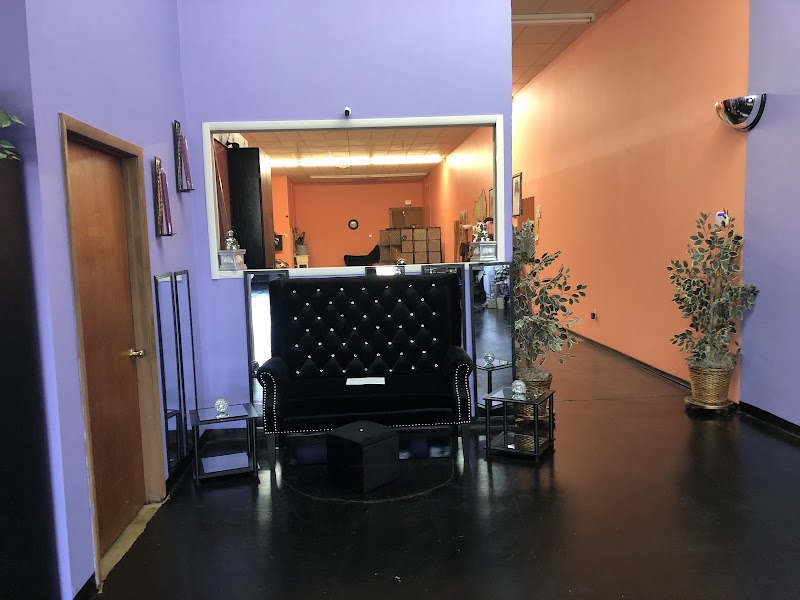 Sassys Nails & Hair Salon, nail salon in Portsmouth, VA, photo 2 of 7