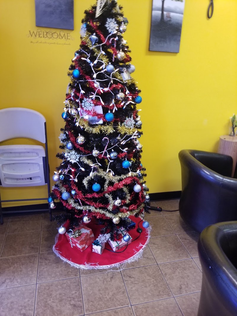Sassys Nails & Hair Salon, nail salon in Portsmouth, VA, photo 5 of 7