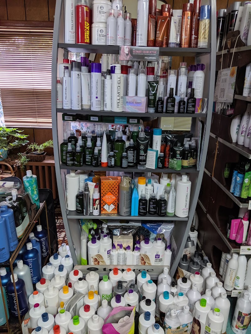 Carabel Beauty Salon, beauty salon in Lakewood, OH, photo 4 of 10