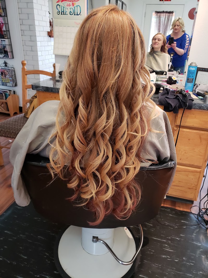 All About Me Salon, beauty salon in Roseburg, OR, photo 5 of 10
