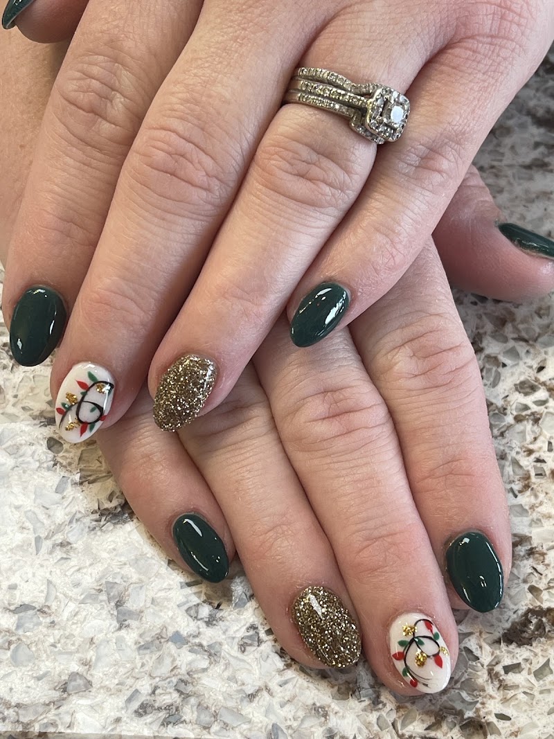 Bella Vida Nail Spa & Alterations, nail salon in Burlington, NC, photo 3 of 10