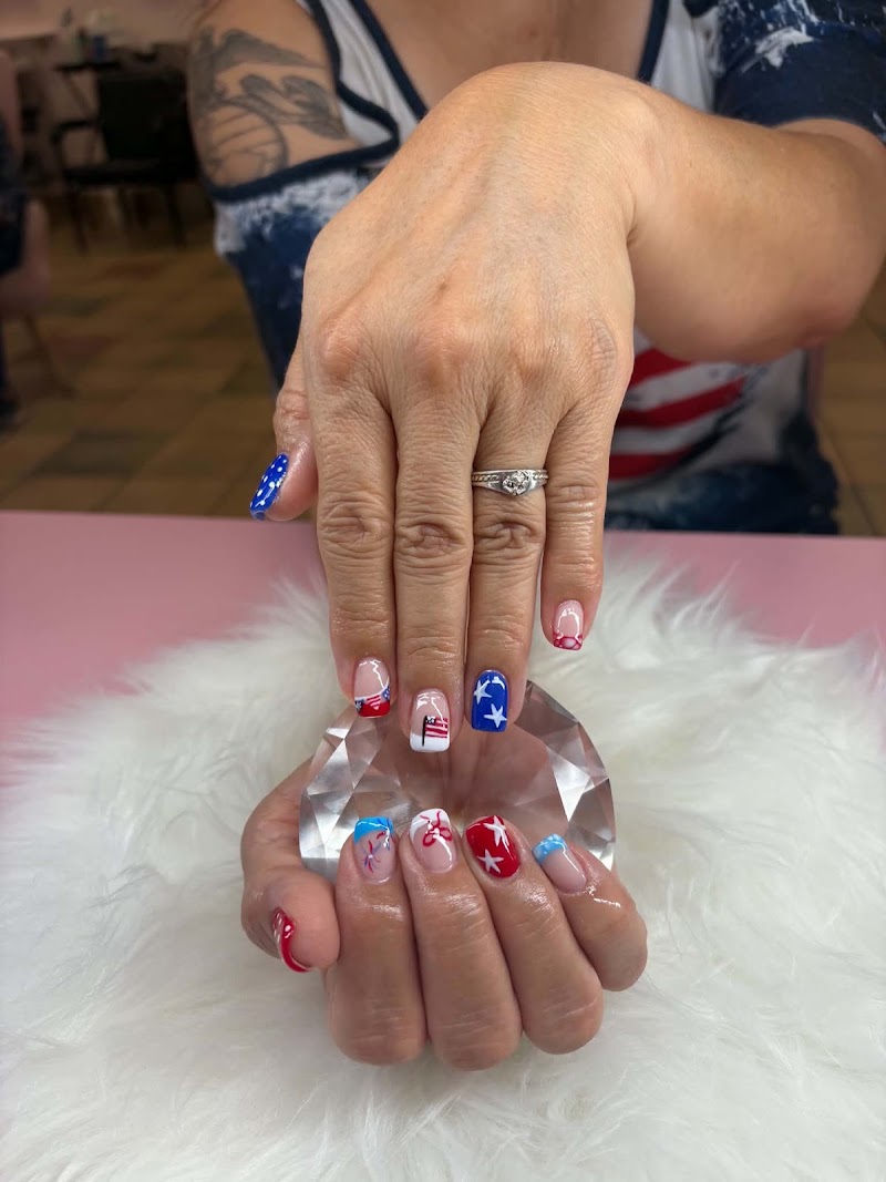 Pretty in Pink Salon, beauty salon in Bullhead City, AZ, photo 1 of 10