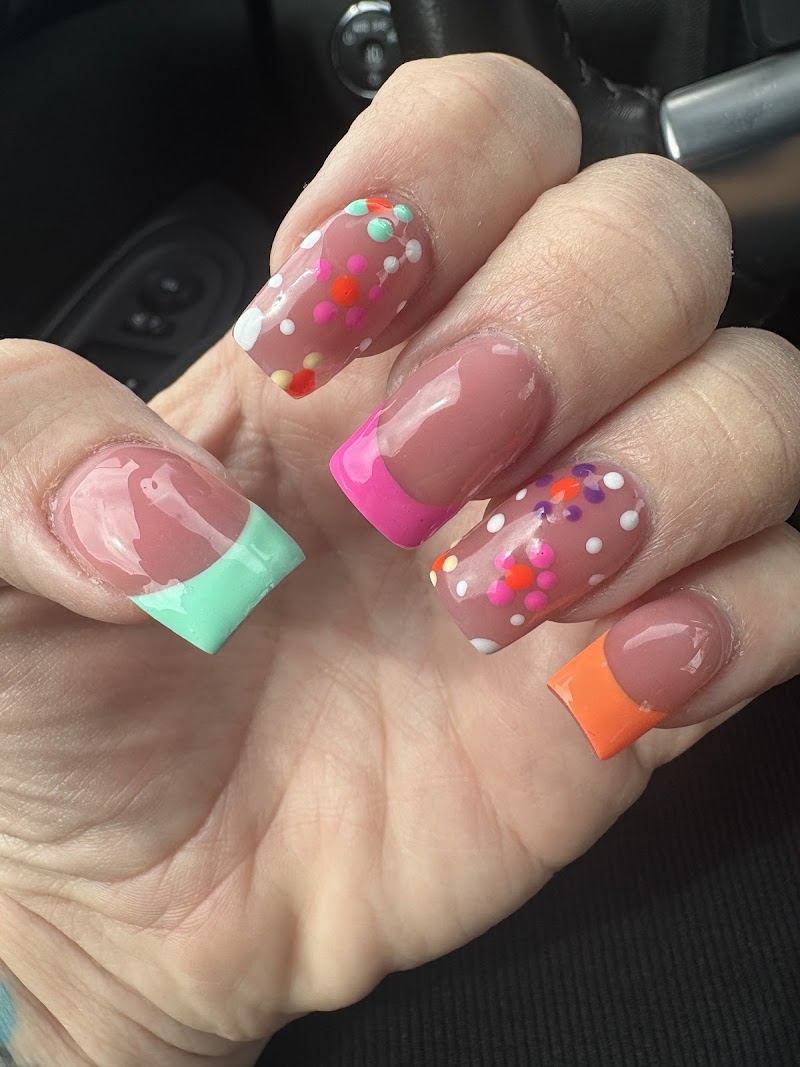 Pretty in Pink Salon, beauty salon in Bullhead City, AZ, photo 3 of 10