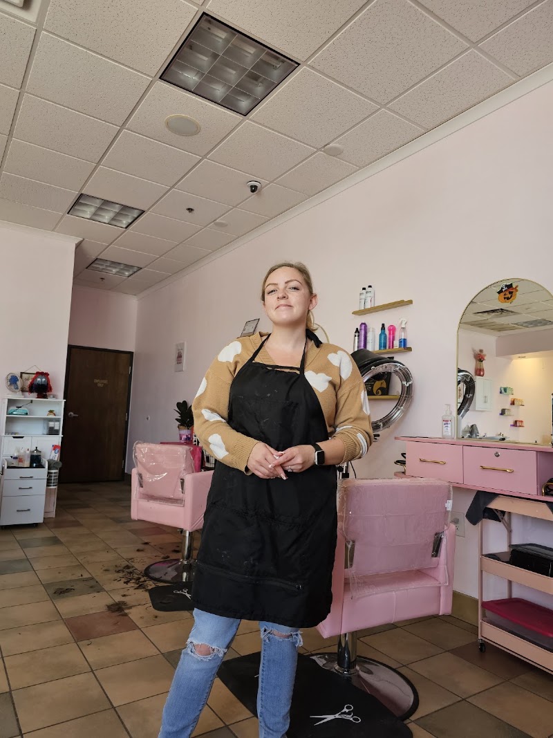 Pretty in Pink Salon, beauty salon in Bullhead City, AZ, photo 5 of 10