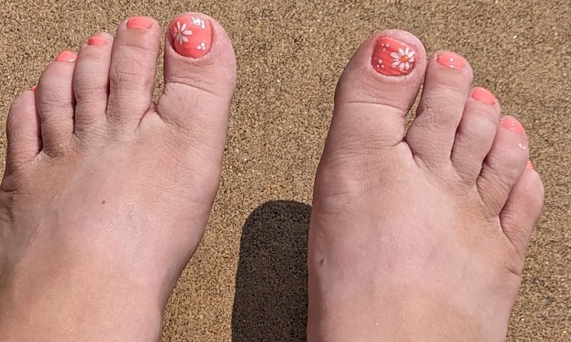 CJ Nails Spa&Bar Muscatine, nail salon in Muscatine, IA, photo 1 of 10