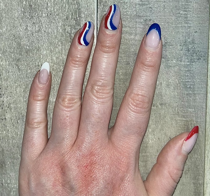 CJ Nails Spa&Bar Muscatine, nail salon in Muscatine, IA, photo 6 of 10
