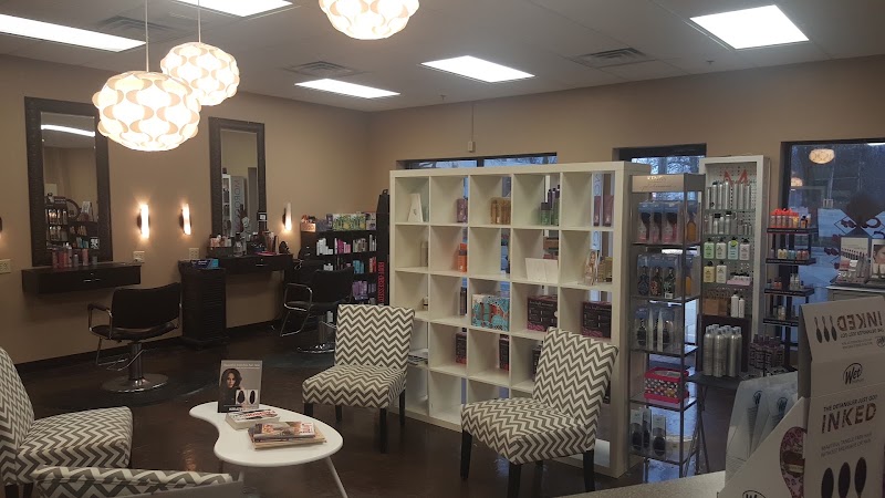 Color Couture, beauty salon in Mason City, IA, photo 4 of 5