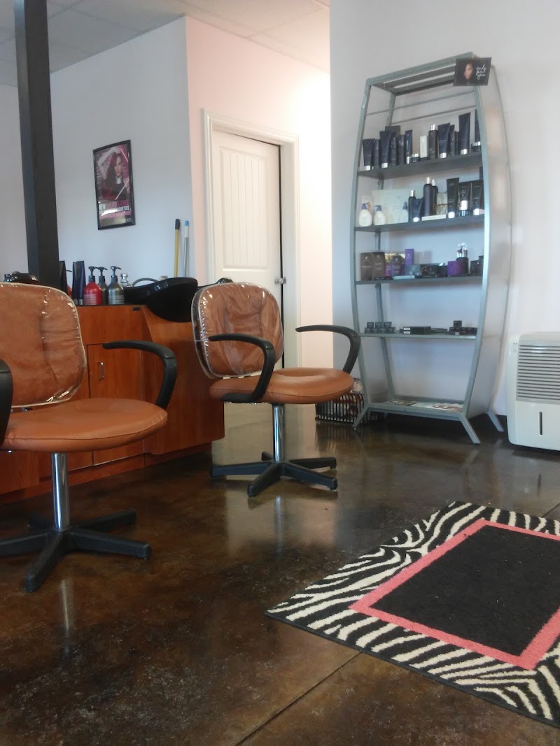 Color Me Beautiful Salon & Spa, beauty salon in McPherson, KS, photo 2 of 4