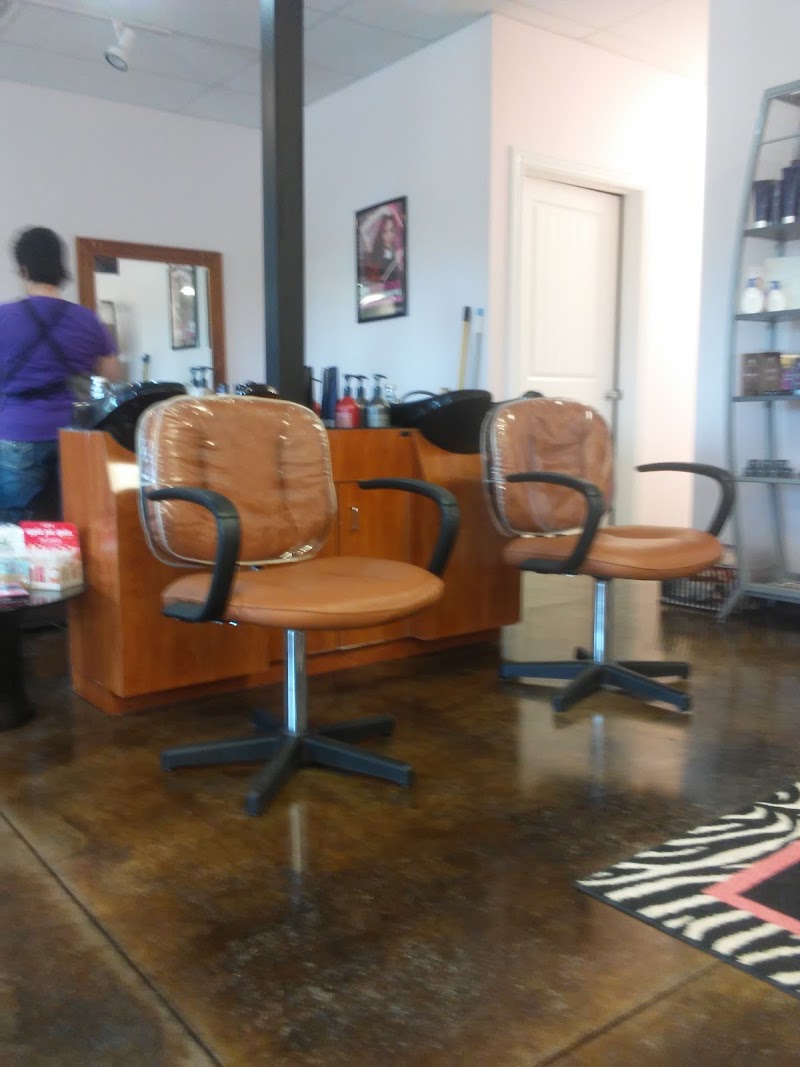 Color Me Beautiful Salon & Spa, beauty salon in McPherson, KS, photo 4 of 4