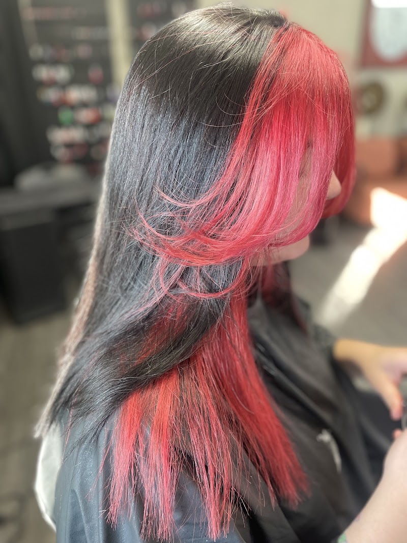 Beauty Works, beauty salon in Dodge City, KS, photo 2 of 10