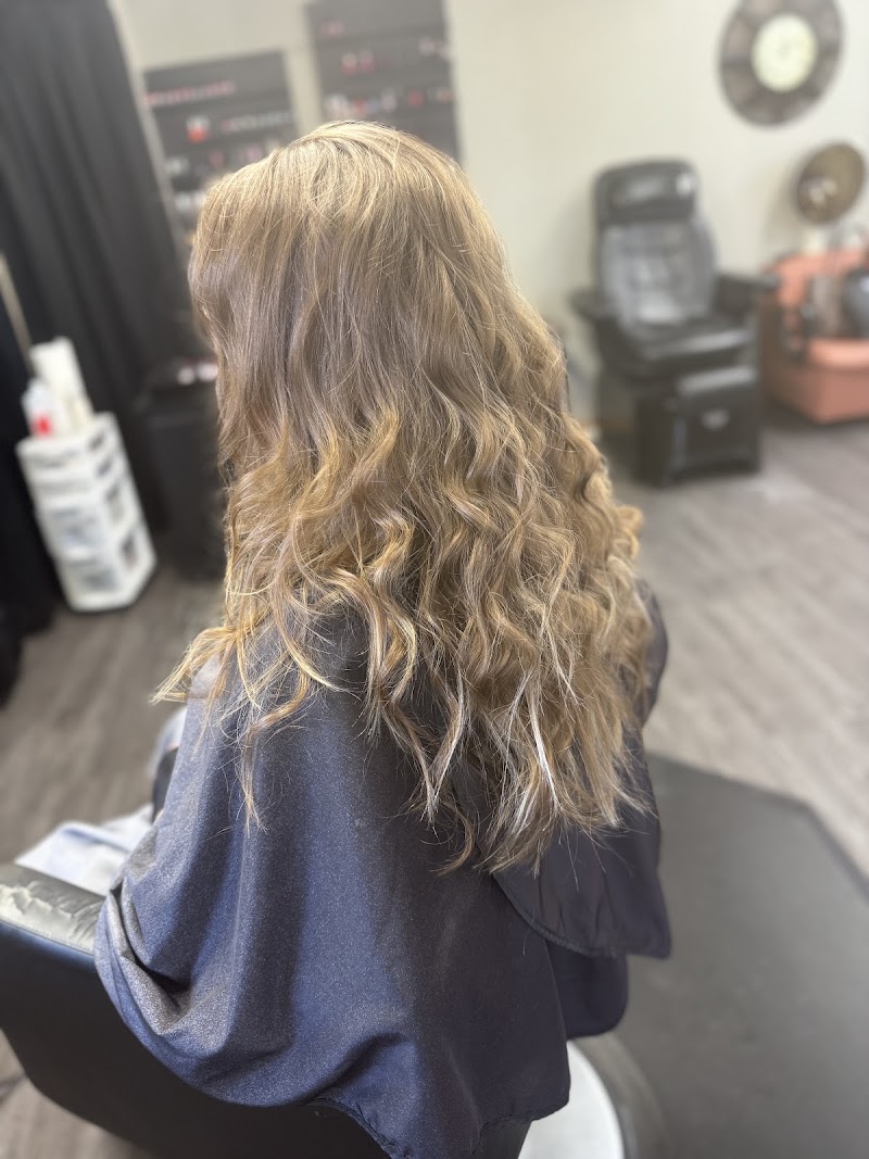 Beauty Works, beauty salon in Dodge City, KS, photo 4 of 10