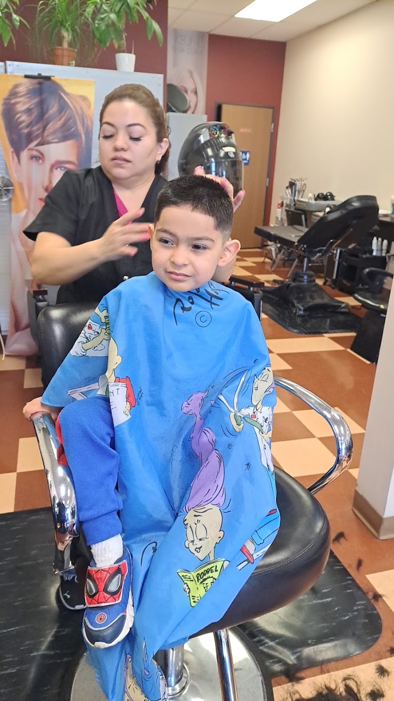 Amalia's Beauty, beauty salon in Thornton, CO, photo 2 of 7