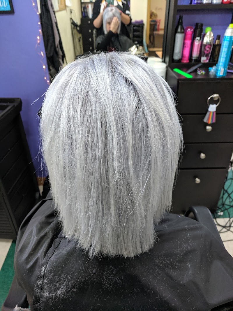 Key West Full Service Salon and Spa, beauty salon in Beaver Dam, WI, photo 5 of 10