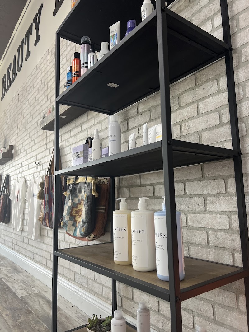 The Beauty Barn Co., beauty salon in North Platte, NE, photo 2 of 10