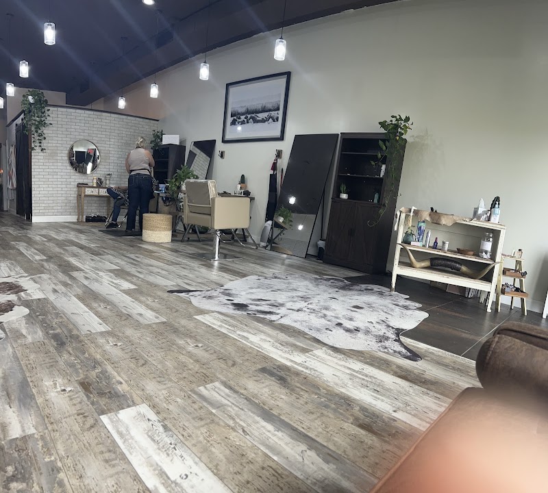 The Beauty Barn Co., beauty salon in North Platte, NE, photo 5 of 10