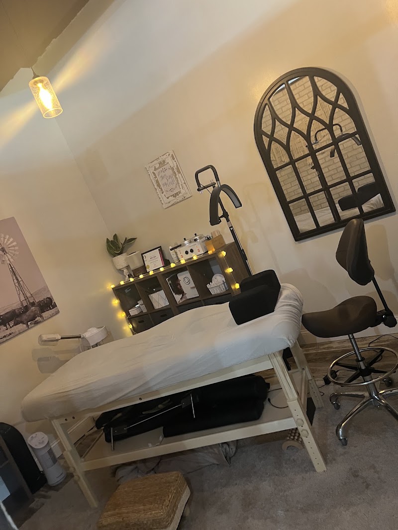 The Beauty Barn Co., beauty salon in North Platte, NE, photo 6 of 10