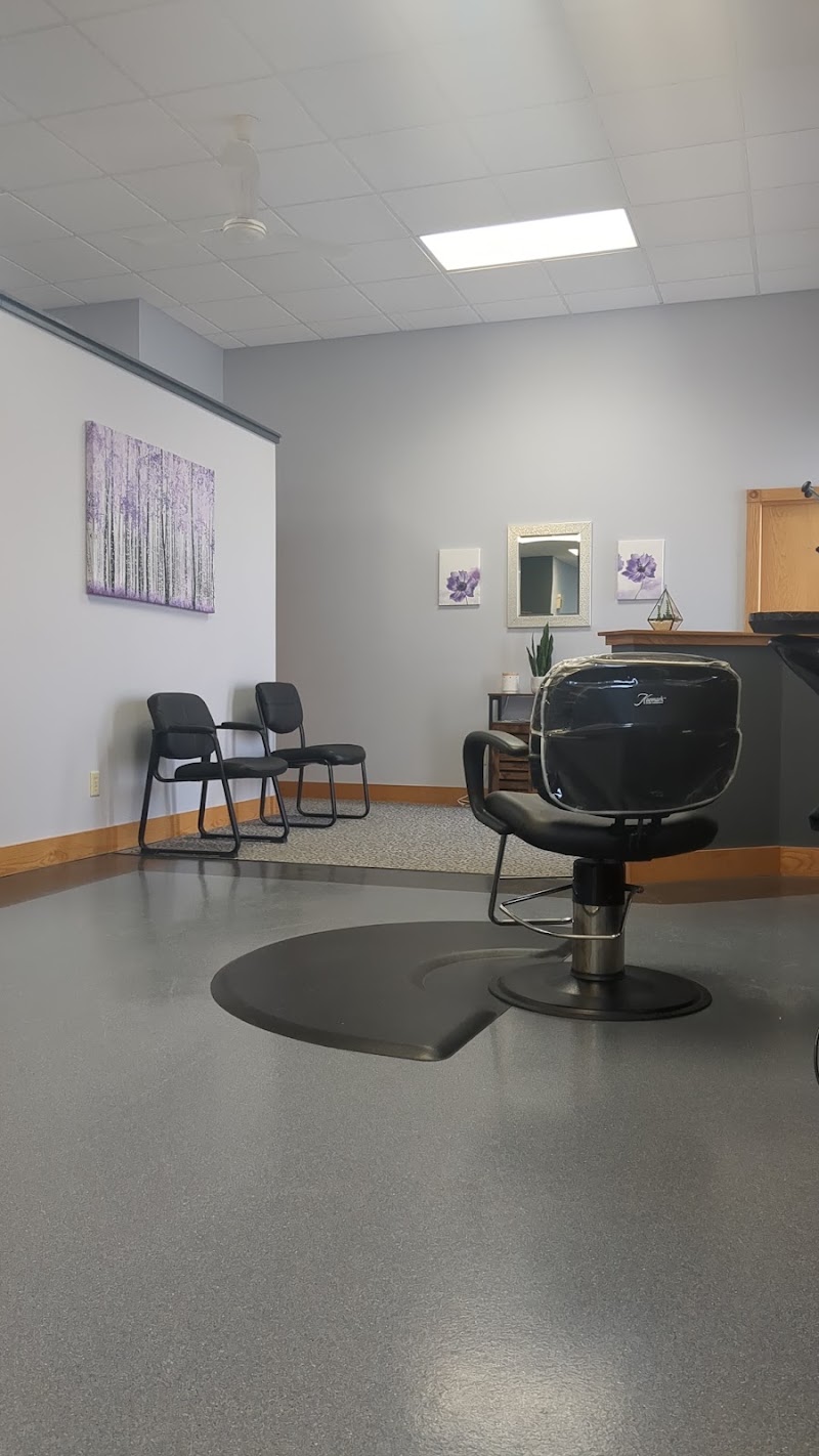 Cutting Edge Design, beauty salon in Storm Lake, IA, photo 3 of 5