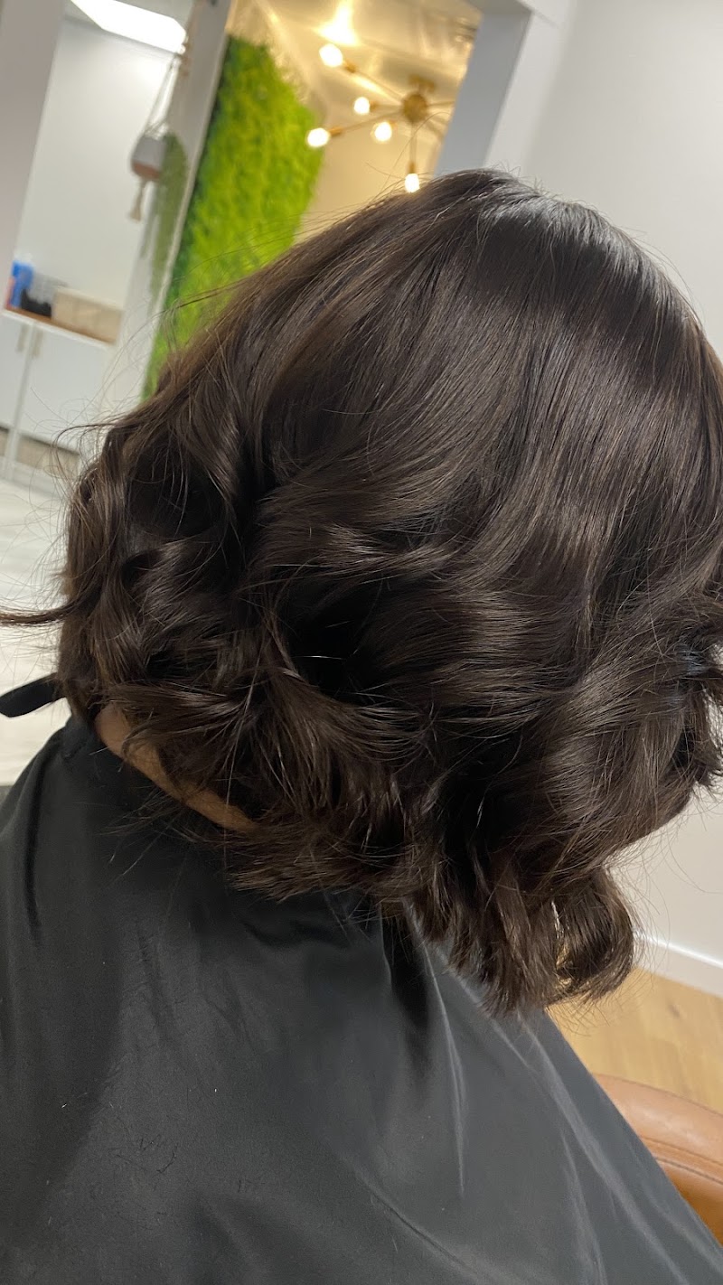 Girl Who Glows Salon, beauty salon in Hampton, VA, photo 2 of 10