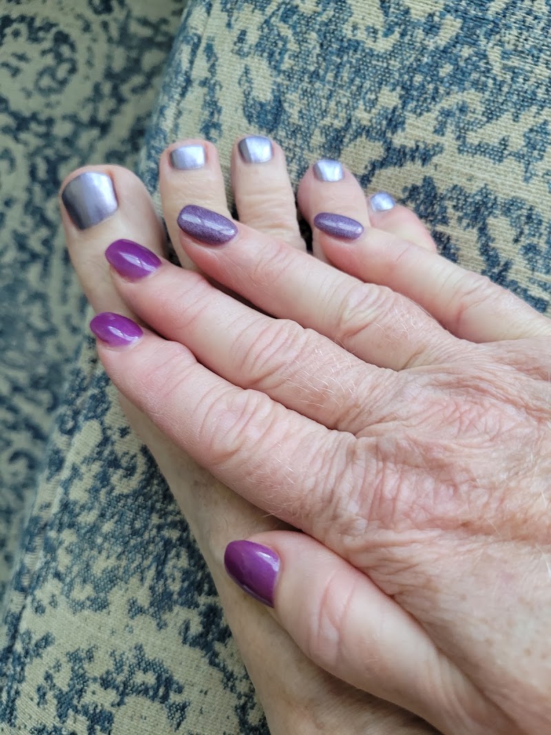COLOR ME NAIL SPA HILTON HEAD ISLAND, nail salon in Hilton Head Island, SC, photo 6 of 10