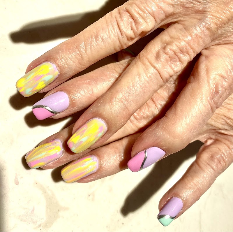 Bella Nail Spa, nail salon in Apex, NC, photo 5 of 10