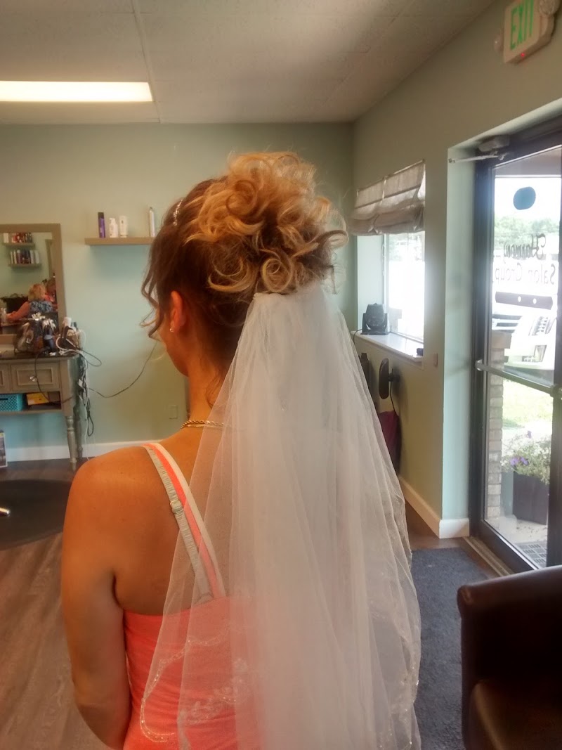 Harmony Salon Group, beauty salon in Godfrey, IL, photo 4 of 10