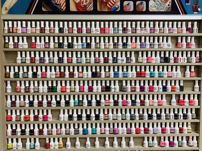Halo Nails & Spa, nail salon in Lower Township, NJ, photo 5 of 10