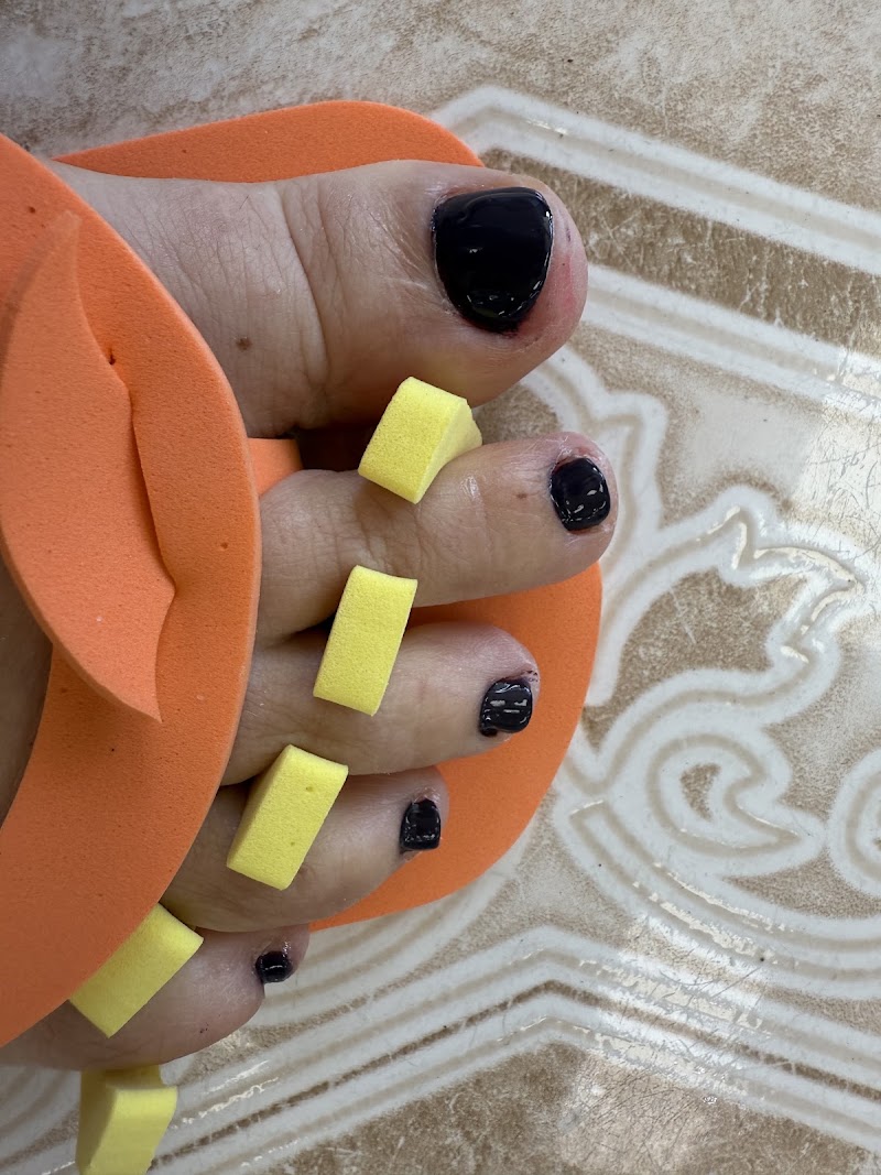 Halo Nails & Spa, nail salon in Lower Township, NJ, photo 6 of 10