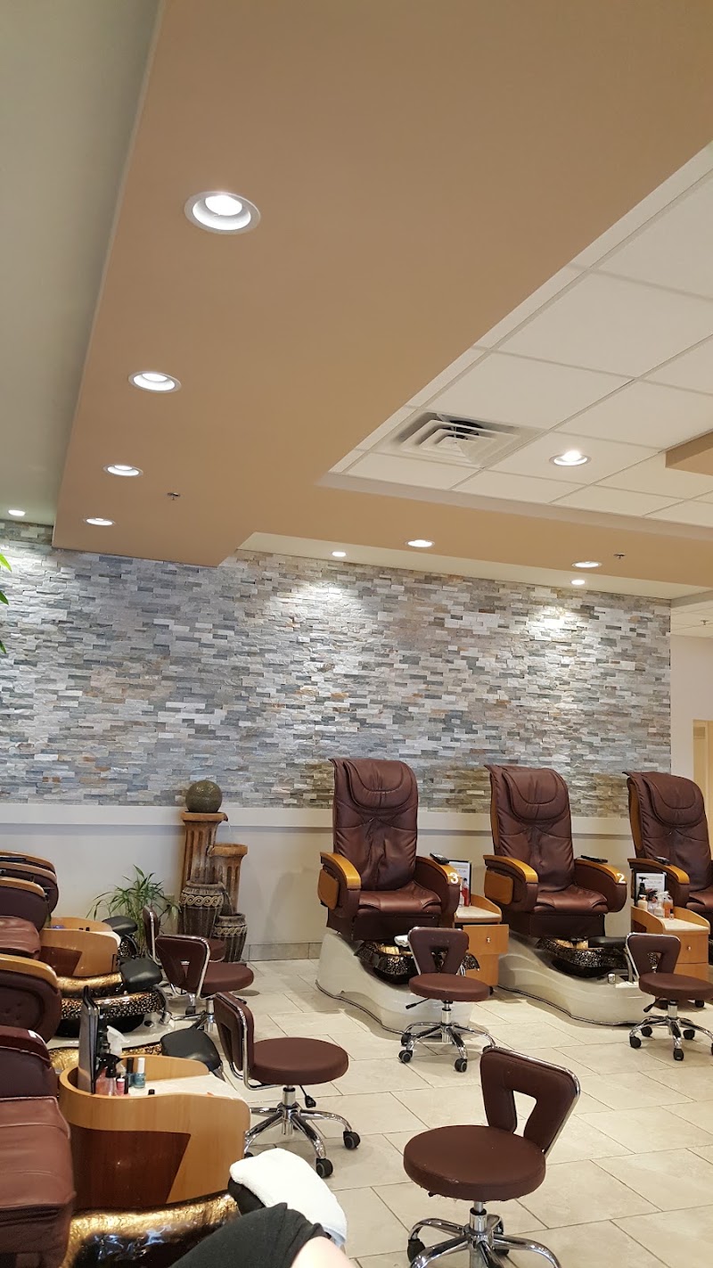 Wonder Nails & Spa LLC, nail salon in Beaver Dam, WI, photo 4 of 10