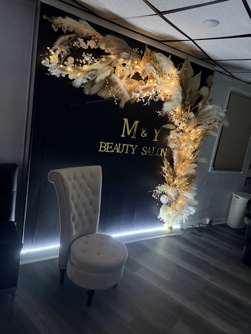 M & Y Beauty Salon, beauty salon in Elizabeth, NJ, photo 2 of 10