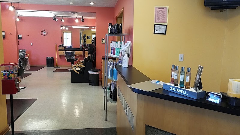A Head of Time, beauty salon in Anderson, IN, photo 5 of 8